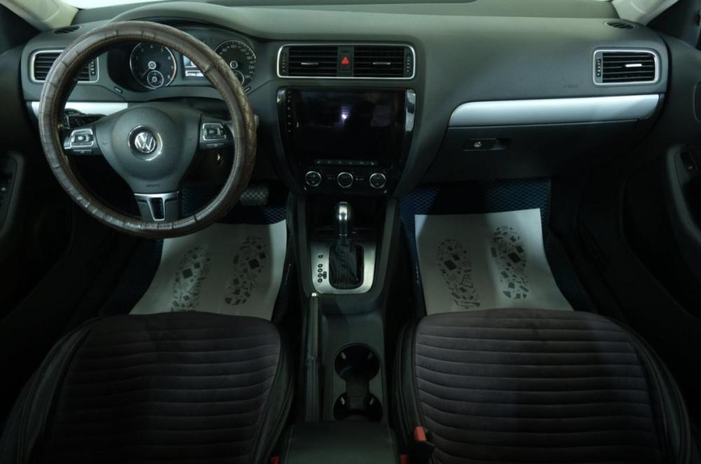 Volkswagen Jetta VI Омск  - изображение 14