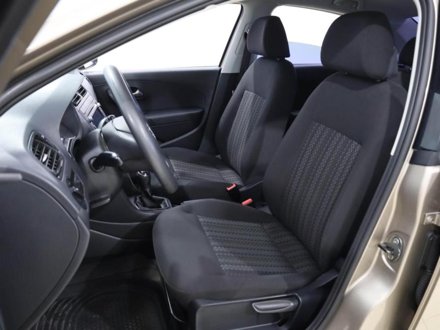 Volkswagen Polo V Рестайлинг Ростов-на-Дону  - изображение 10
