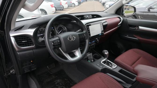 Toyota Hilux VIII Рестайлинг 2 с пробегом 2025 года, цена 7 500 000 рублей, 10 км, пикап, Автокод Объявления