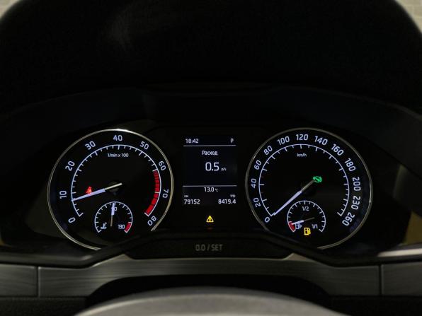 Skoda Superb III Рестайлинг с пробегом 2021 года, цена 2 579 000 рублей, 79152 км, лифтбек, Автокод Объявления