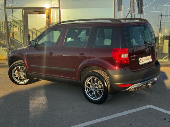 Skoda Yeti I с пробегом 2012 года, цена 1 190 000 рублей, 84000 км, внедорожник, Автокод Объявления