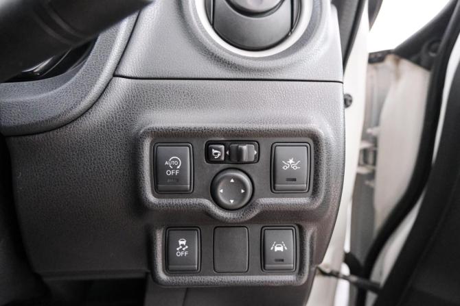 Nissan Note II с пробегом 2015 года, цена 949 000 рублей, 104803 км, хэтчбек, Автокод Объявления