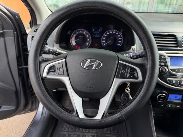 Hyundai Solaris I с пробегом 2012 года, цена 750 000 рублей, 140020 км, хэтчбек, Автокод Объявления