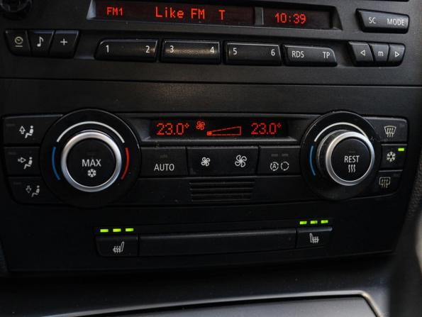 BMW 3 серии V (E90/E91/E92/E93) с пробегом 2008 года, цена 990 000 рублей, 241560 км, седан, Автокод Объявления