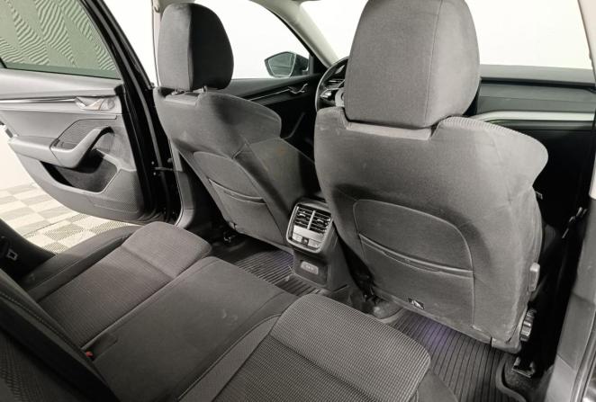 Skoda Octavia IV (A8) с пробегом 2021 года, цена 2 170 000 рублей, 131039 км, лифтбек, Автокод Объявления