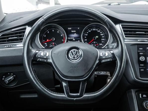 Volkswagen Tiguan II с пробегом 2020 года, цена 2 325 700 рублей, 140028 км, внедорожник, Автокод Объявления
