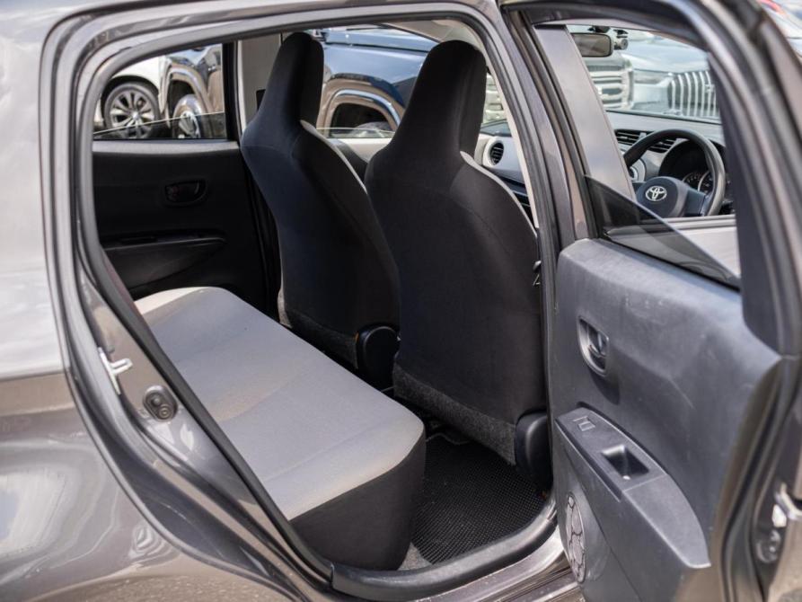 Toyota Vitz III (XP130) Сочи  - изображение 11