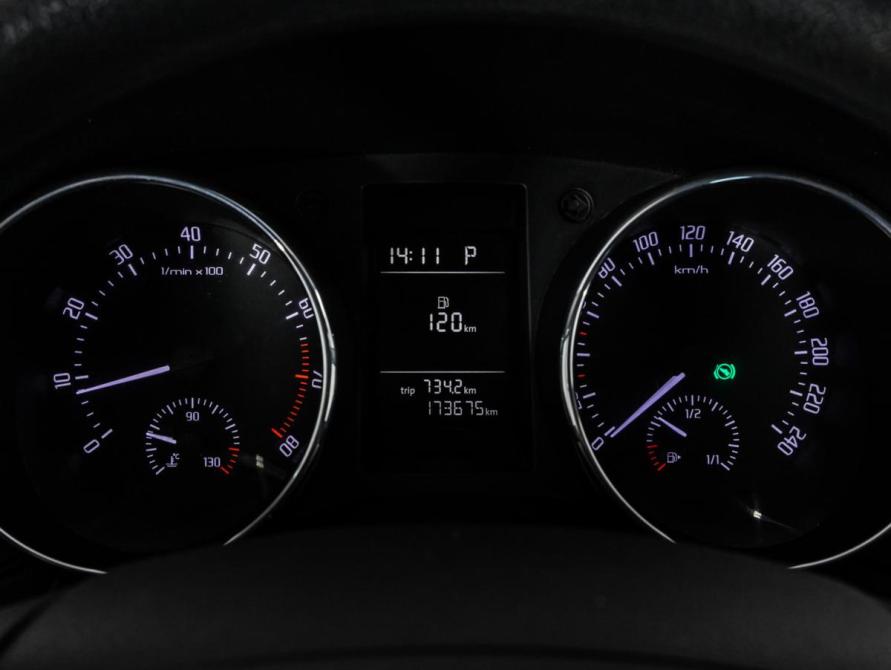 Skoda Yeti I Санкт-Петербург  - изображение 18