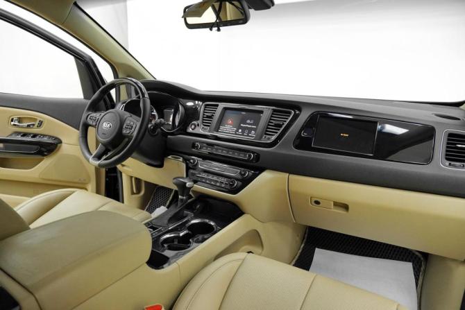 Kia Carnival III с пробегом 2018 года, цена 1 665 000 рублей, 89000 км, минивэн, Автокод Объявления