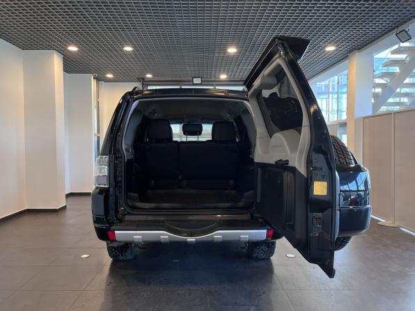 Mitsubishi Pajero IV Рестайлинг 1 с пробегом 2011 года, цена 2 311 000 рублей, 194500 км, внедорожник, Автокод Объявления
