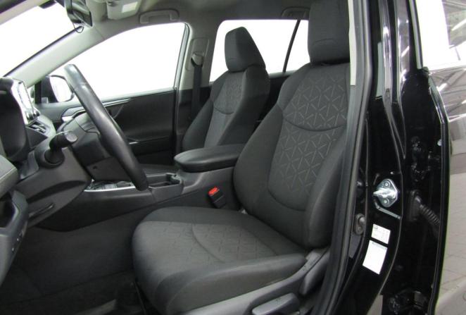 Toyota RAV4 V (XA50) с пробегом 2021 года, цена 3 795 000 рублей, 137899 км, внедорожник, Автокод Объявления