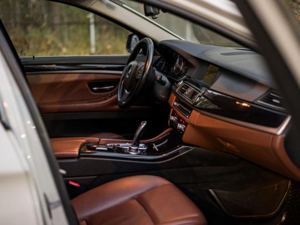 BMW 5 серии VI (F10/F11/F07) с пробегом 2013 года, цена 1 470 000 рублей, 328972 км, седан, Автокод Объявления