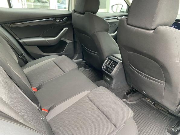 Skoda Octavia IV (A8) с пробегом 2021 года, цена 2 365 000 рублей, 78840 км, лифтбек, Автокод Объявления