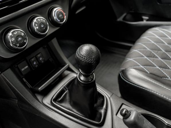 Toyota Corolla XI (E160 E170 E180) с пробегом 2013 года, цена 1 250 000 рублей, 166260 км, седан, Автокод Объявления