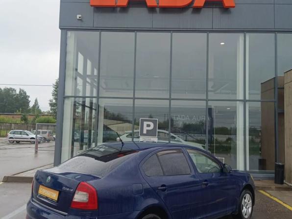 Skoda Octavia II (A5) Рестайлинг с пробегом 2011 года, цена 569 800 рублей, 214793 км, лифтбек, Автокод Объявления