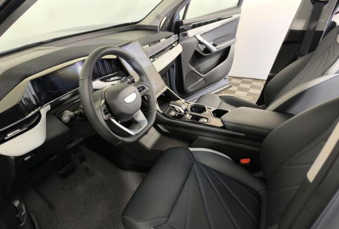 Geely Atlas II с пробегом 2024 года, цена 3 150 000 рублей, 16173 км, внедорожник, Автокод Объявления