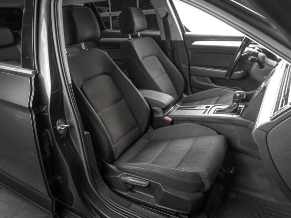 Volkswagen Passat B8 с пробегом 2016 года, цена 1 899 000 рублей, 190169 км, универсал, Автокод Объявления