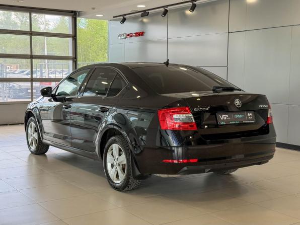 Skoda Octavia III (A7) Рестайлинг с пробегом 2019 года, цена 1 775 000 рублей, 115614 км, лифтбек, Автокод Объявления