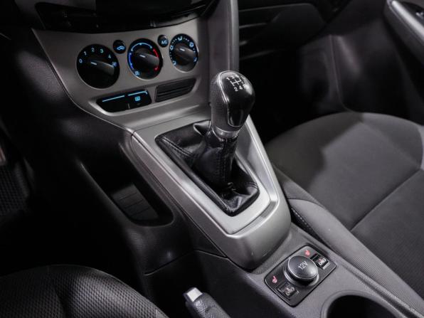 Ford Focus III с пробегом 2013 года, цена 755 000 рублей, 220140 км, хэтчбек, Автокод Объявления