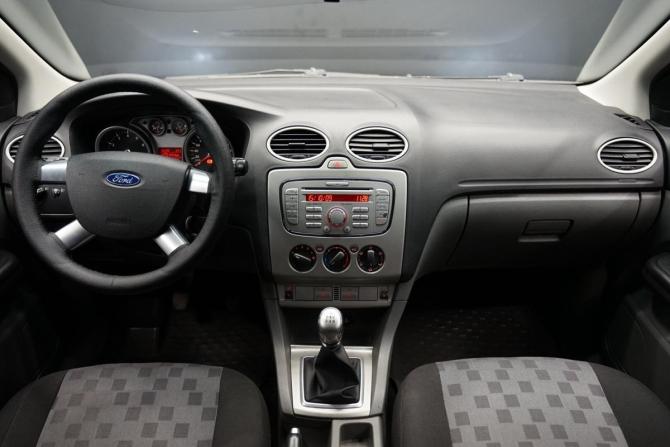 Ford Focus II Рестайлинг с пробегом 2009 года, цена 620 000 рублей, 210455 км, хэтчбек, Автокод Объявления
