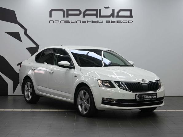 Skoda Octavia III (A7) Рестайлинг с пробегом 2019 года, цена 1 939 900 рублей, 211000 км, лифтбек, Автокод Объявления