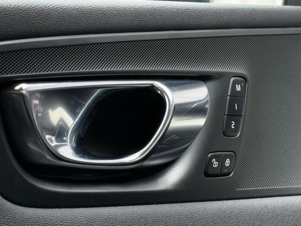 Volvo XC60 II с пробегом 2020 года, цена 4 349 000 рублей, 87059 км, внедорожник, Автокод Объявления