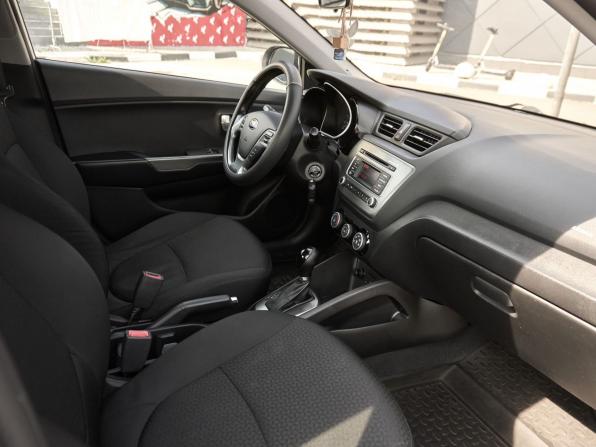 Kia Rio III Рестайлинг с пробегом 2016 года, цена 900 000 рублей, 179605 км, седан, Автокод Объявления
