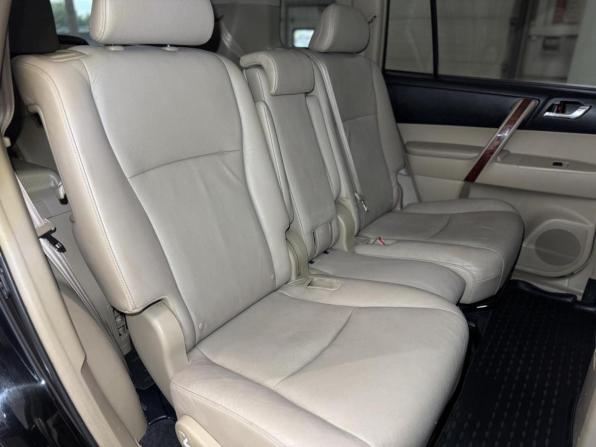 Toyota Highlander II (XU40) Рестайлинг с пробегом 2011 года, цена 1 720 000 рублей, 194407 км, внедорожник, Автокод Объявления