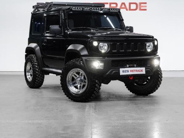 Suzuki Jimny IV с пробегом 2020 года, цена 3 399 000 рублей, 32610 км, внедорожник, Автокод Объявления