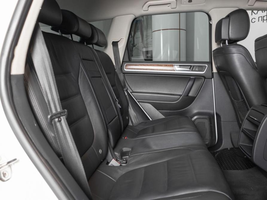 Volkswagen Touareg II Рестайлинг Казань  - изображение 8