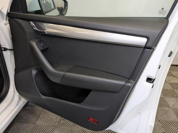 Skoda Octavia III (A7) Рестайлинг с пробегом 2020 года, цена 1 620 000 рублей, 116469 км, лифтбек, Автокод Объявления