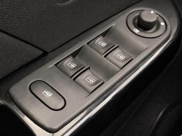 Renault Kaptur I с пробегом 2017 года, цена 1 427 000 рублей, 181124 км, внедорожник, Автокод Объявления