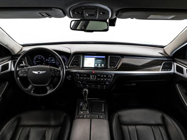 Hyundai Genesis II с пробегом 2016 года, цена 1 999 000 рублей, 105682 км, седан, Автокод Объявления