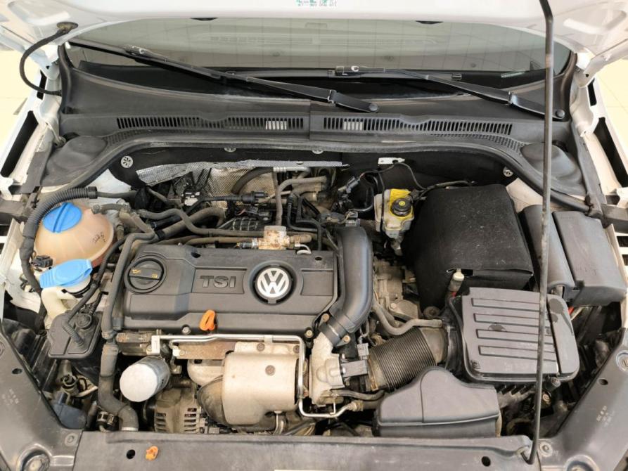 Volkswagen Jetta VI Казань  - изображение 11