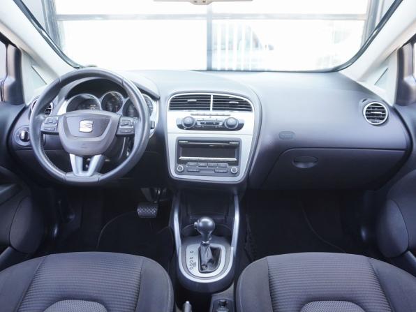 SEAT Altea I Рестайлинг с пробегом 2012 года, цена 1 034 000 рублей, 302708 км, компактвэн, Автокод Объявления