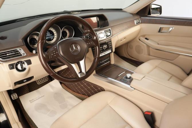 Mercedes-Benz E-Класс IV (W212 S212 C207) Рестайлинг с пробегом 2013 года, цена 2 379 000 рублей, 247000 км, седан, Автокод Объявления