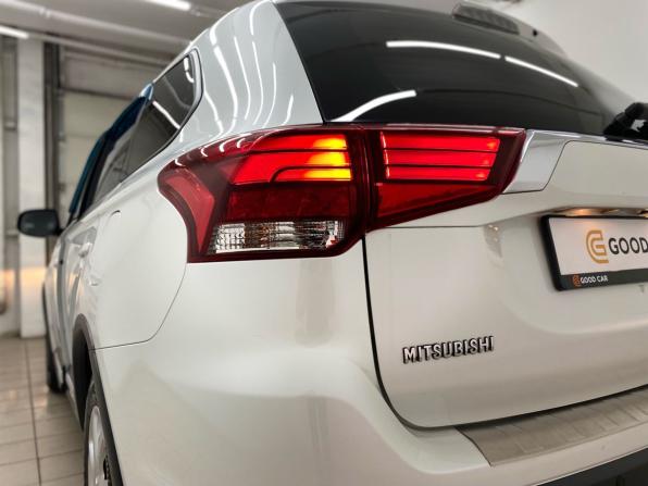 Mitsubishi Outlander III Рестайлинг 3 с пробегом 2018 года, цена 1 880 000 рублей, 83913 км, внедорожник, Автокод Объявления
