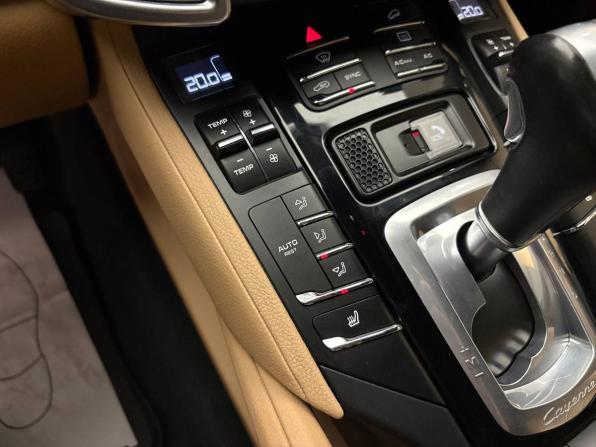 Porsche Cayenne II Рестайлинг (958) с пробегом 2017 года, цена 3 989 000 рублей, 138000 км, внедорожник, Автокод Объявления