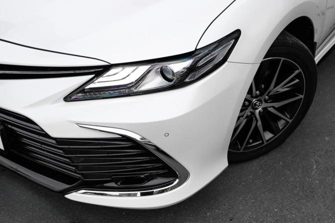 Toyota Camry VIII (XV70) Рестайлинг с пробегом 2023 года, цена 3 850 000 рублей, 21600 км, седан, Автокод Объявления