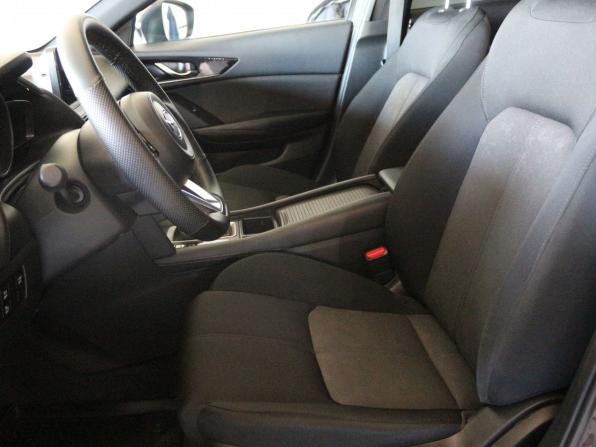 Mazda CX-4 I Рестайлинг с пробегом 2023 года, цена 2 620 000 рублей, 41196 км, внедорожник, Автокод Объявления