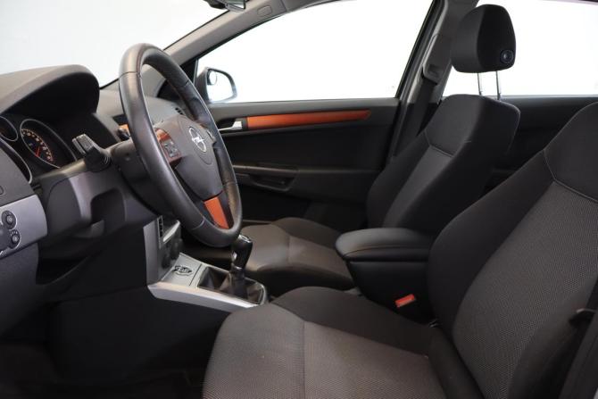 Opel Astra H Рестайлинг с пробегом 2012 года, цена 799 000 рублей, 85000 км, хэтчбек, Автокод Объявления