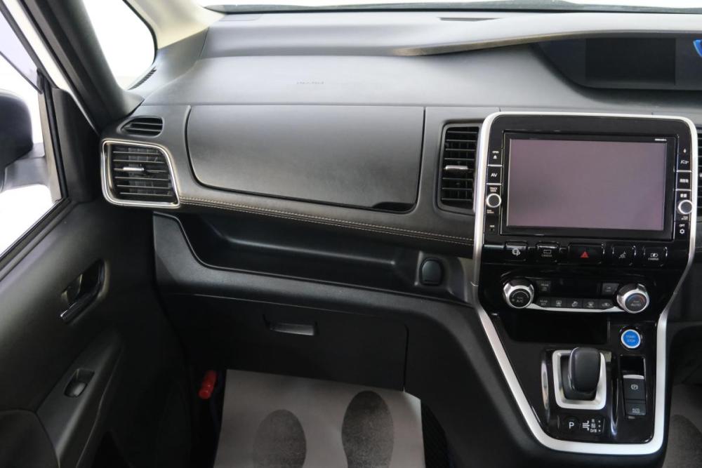 Nissan Serena V (C27) Омск  - изображение 17