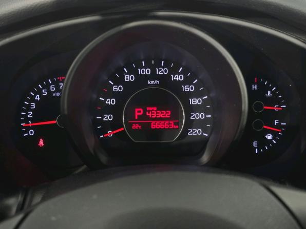 Kia Soul II Рестайлинг с пробегом 2018 года, цена 1 579 000 рублей, 66662 км, хэтчбек, Автокод Объявления