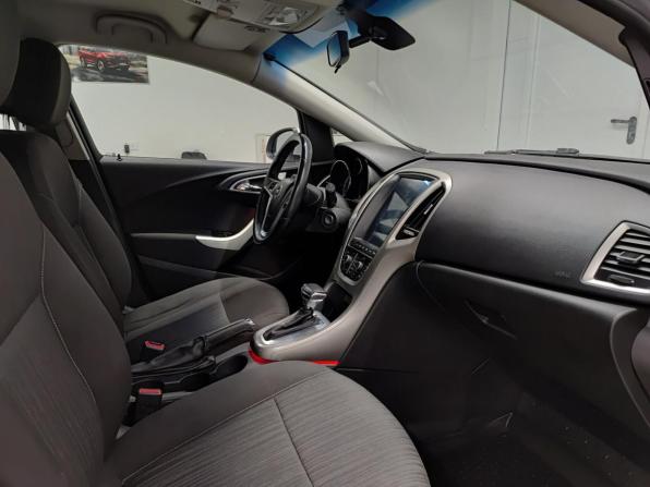 Opel Astra J с пробегом 2012 года, цена 660 000 рублей, 258235 км, универсал, Автокод Объявления