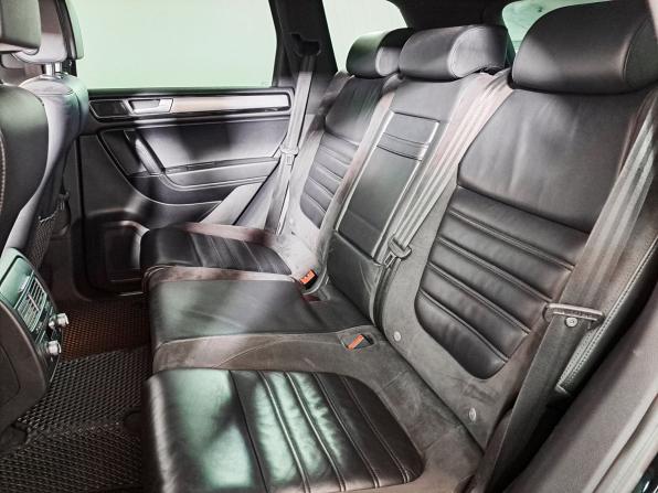 Volkswagen Touareg II Рестайлинг с пробегом 2017 года, цена 3 200 000 рублей, 162576 км, внедорожник, Автокод Объявления
