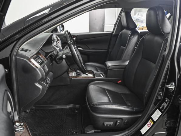 Toyota Camry VII (XV50) Рестайлинг 2 с пробегом 2018 года, цена 2 120 000 рублей, 290329 км, седан, Автокод Объявления