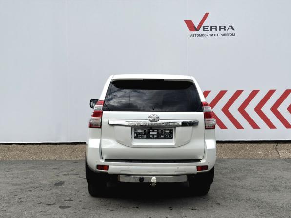 Toyota Land Cruiser Prado 150 Series Рестайлинг 1 с пробегом 2013 года, цена 2 800 000 рублей, 374973 км, внедорожник, Автокод Объявления