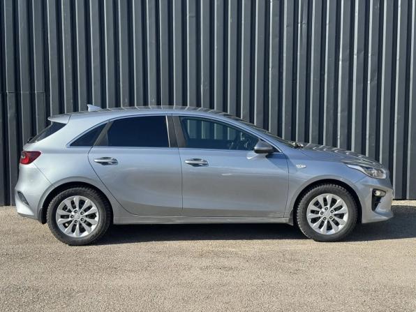 Kia Ceed III с пробегом 2019 года, цена 1 420 000 рублей, 124900 км, хэтчбек, Автокод Объявления