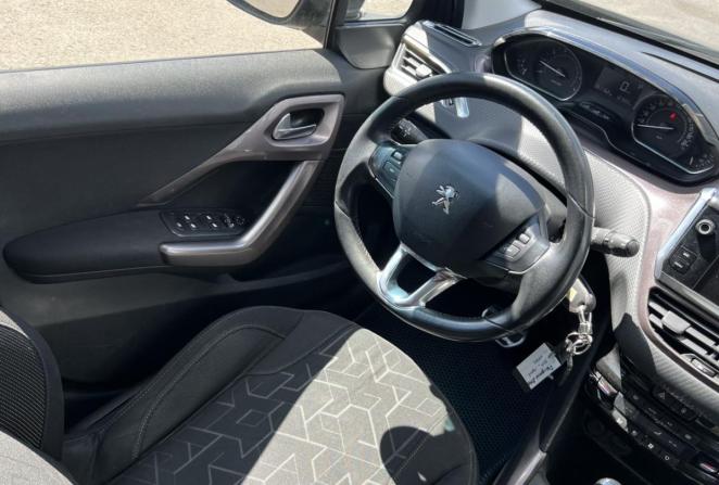 Peugeot 2008 I с пробегом 2014 года, цена 675 000 рублей, 190971 км, внедорожник, Автокод Объявления