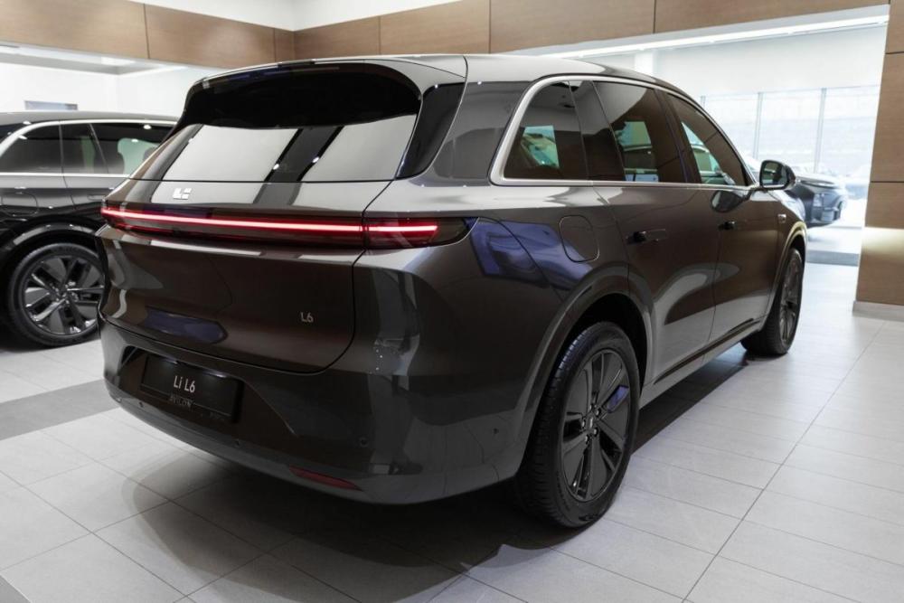 Li Auto (Lixiang) L6 Москва  - изображение 5